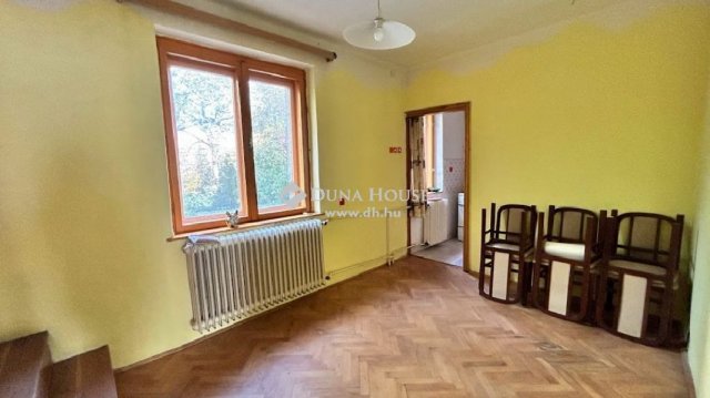 Eladó családi ház, Szombathelyen 64.99 M Ft, 6+1 szobás