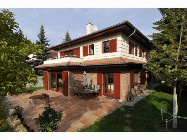 Kiadó családi ház, albérlet, II. kerületben, József Attila útján