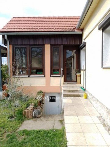 Eladó családi ház, Kistótfalun 61 M Ft, 3 szobás
