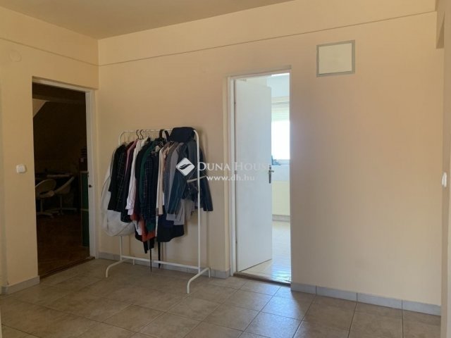 Eladó családi ház, Fóton 149 M Ft, 5 szobás