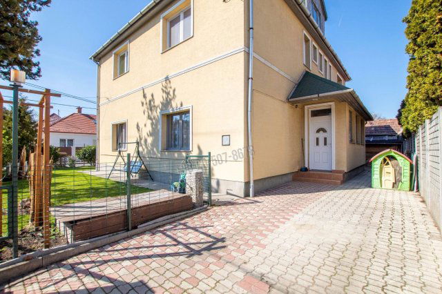 Eladó családi ház, Budapesten, XX. kerületben 150 M Ft, 7 szobás