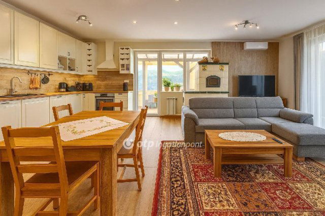 Eladó családi ház, Délegyházán 129.5 M Ft, 4 szobás