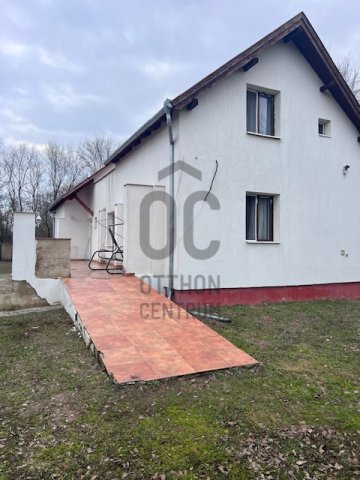 Eladó családi ház, Nyíregyházán 75 M Ft, 6 szobás