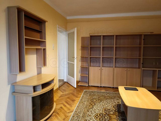 Eladó téglalakás, Siófokon 62 M Ft, 2 szobás