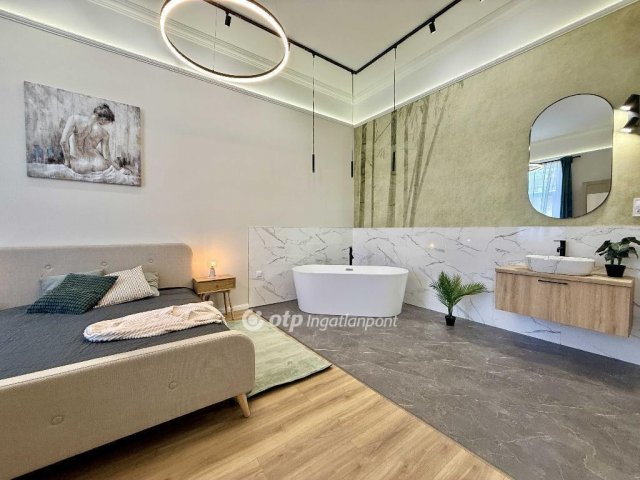 Eladó téglalakás, Budapesten, VIII. kerületben 180 M Ft