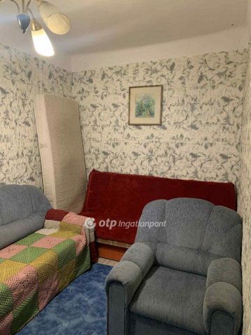 Eladó családi ház, Cegléden 52.5 M Ft, 2+1 szobás