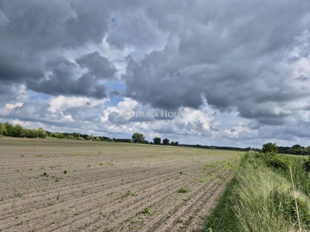 Eladó telek, Ászáron 51.1 M Ft / költözzbe.hu