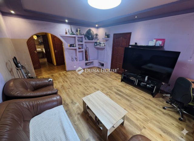 Eladó panellakás, Budapesten, X. kerületben 65.49 M Ft, 3 szobás