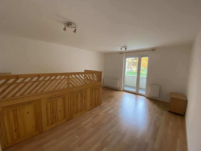 Eladó téglalakás, Veszprémben 50.9 M Ft, 1 szobás