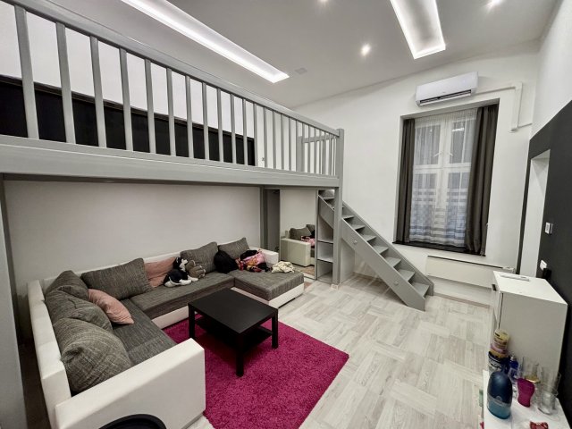 Eladó téglalakás, Budapesten, VII. kerületben 44.9 M Ft