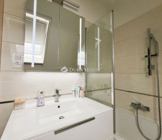 Eladó téglalakás, Dabason 105 M Ft, 3 szobás