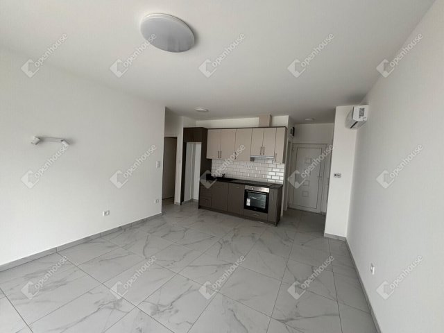 Kiadó téglalakás, albérlet, Győrött 230 E Ft / hó, 3 szobás