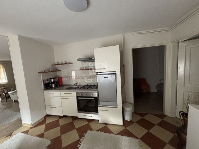 Eladó téglalakás, Siófokon 68 M Ft, 1+2 szobás