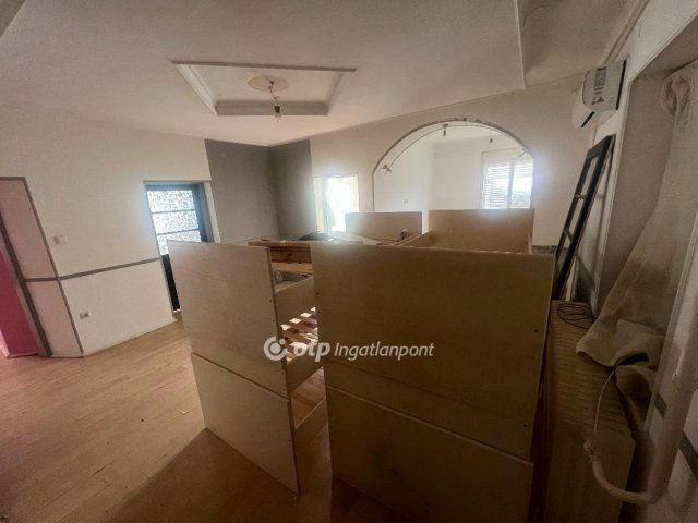 Eladó családi ház, Újszilváson 23.9 M Ft, 2 szobás