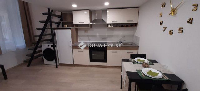 Eladó téglalakás, Budapesten, VIII. kerületben 42.6 M Ft