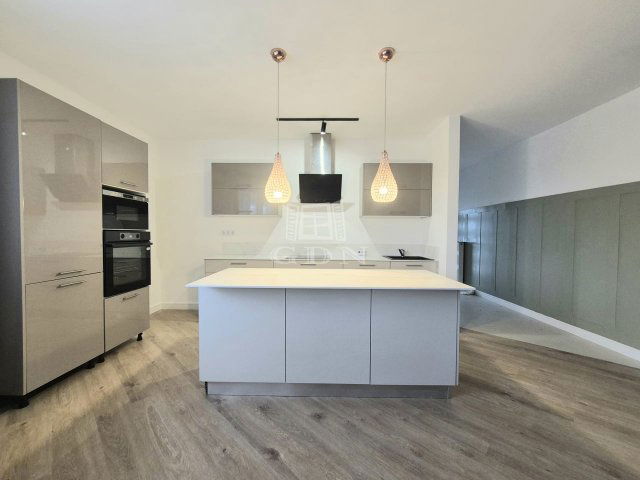 Eladó ikerház, Pécelen 139 M Ft, 5 szobás / költözzbe.hu