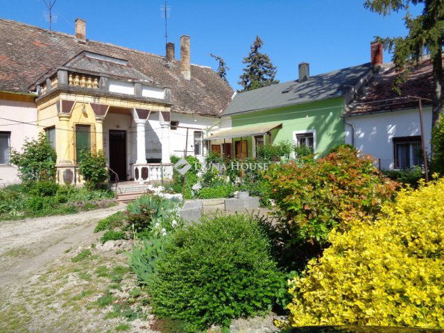 Eladó téglalakás, Keszthelyen 26.5 M Ft, 2 szobás