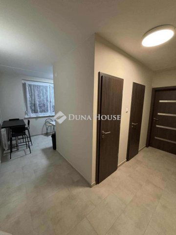 Kiadó panellakás, albérlet, Kecskeméten 165 E Ft / hó, 2 szobás