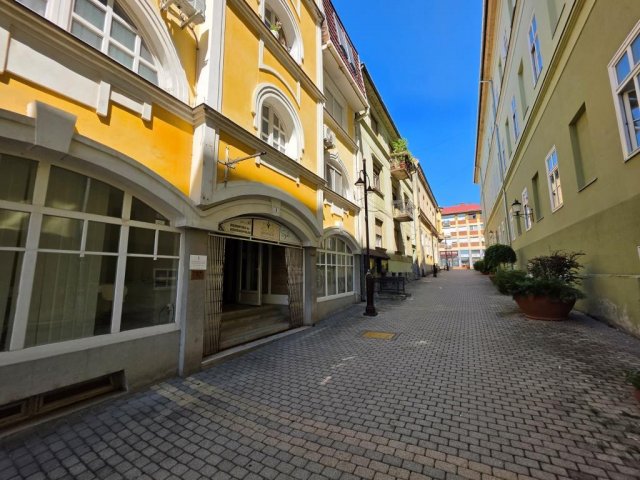 Eladó téglalakás, Kaposváron, Múzeum utcában 16 M Ft, 1 szobás