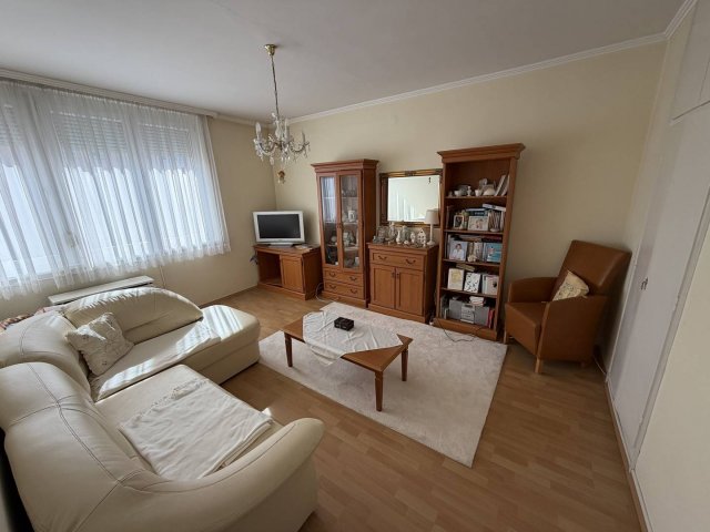 Eladó téglalakás, Nagykanizsán 30.5 M Ft, 2 szobás