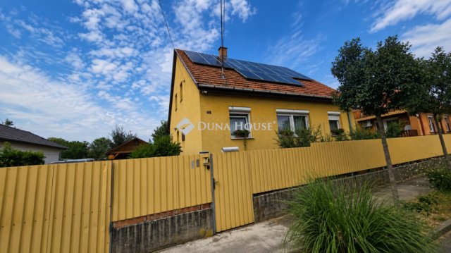 Eladó családi ház, Ceglédbercelen 79.9 M Ft, 3 szobás