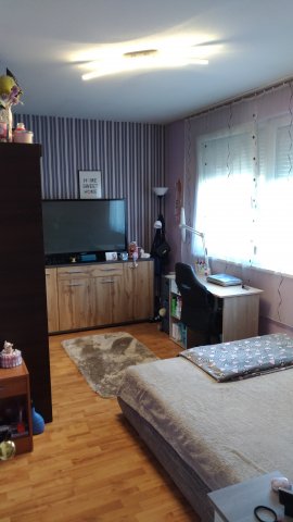 Eladó családi ház, Szigetszentmiklóson 87 M Ft, 2+1 szobás