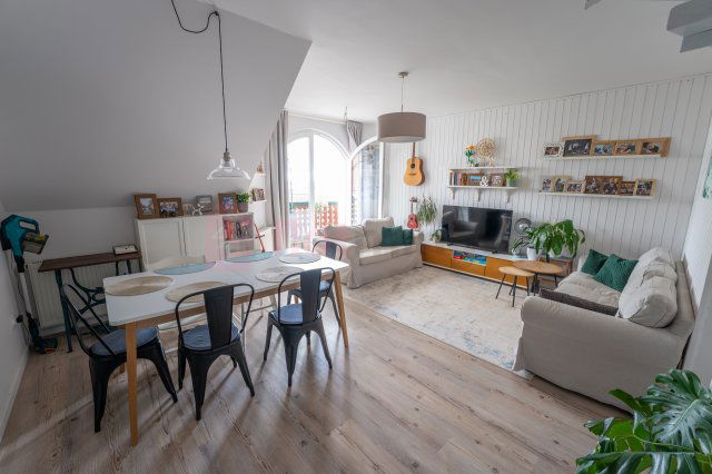 Eladó téglalakás, Pécsett 79.99 M Ft, 4 szobás