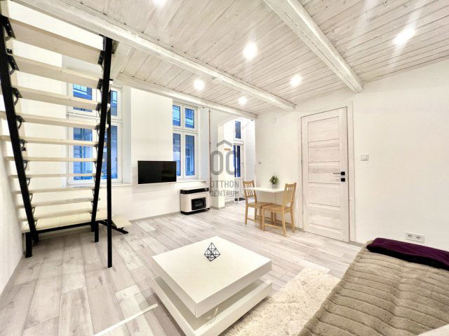 Kiadó téglalakás, albérlet, Budapesten, VII. kerületben