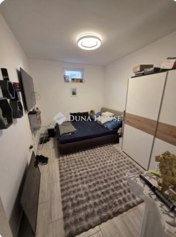 Eladó családi ház, Budapesten, XX. kerületben 80 M Ft