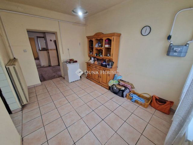 Eladó családi ház, Érsekcsanádon 31.99 M Ft, 4 szobás