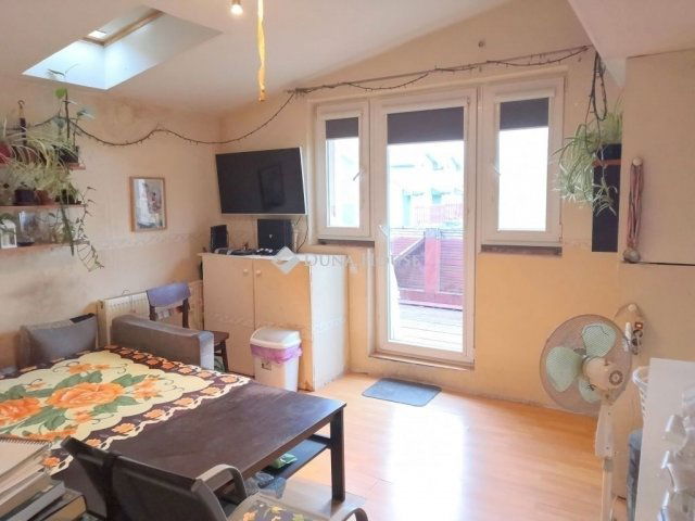 Eladó családi ház, Budapesten, XV. kerületben 75 M Ft