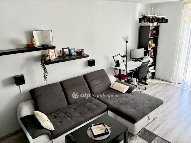 Eladó téglalakás, Budapesten, IX. kerületben 78.9 M Ft, 2 szobás