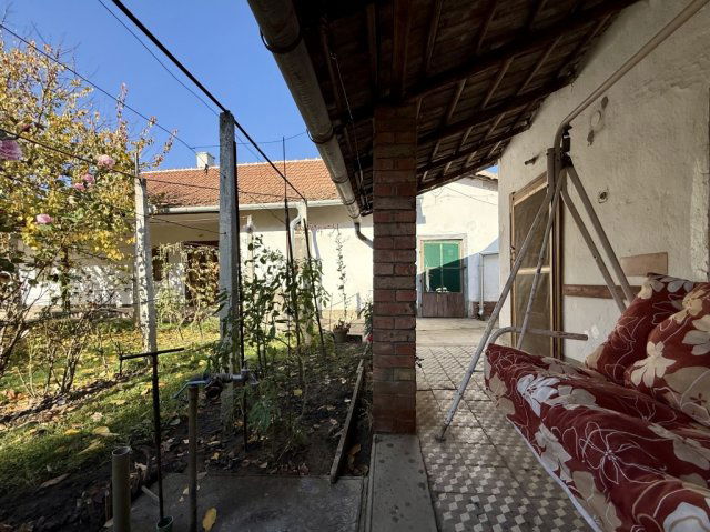 Eladó családi ház, Békéscsabán 17.9 M Ft, 1 szobás