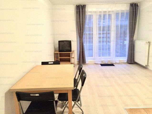 Kiadó téglalakás, albérlet, VIII. kerületben, Szerdahelyi utcában