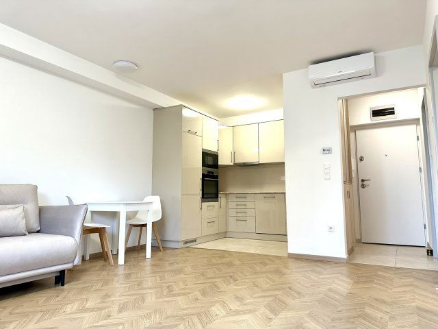 Kiadó téglalakás, albérlet, Győrött 200 E Ft / hó, 2 szobás