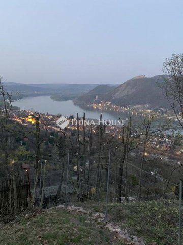 Eladó családi ház, Nagymaroson 89.811 M Ft, 4 szobás