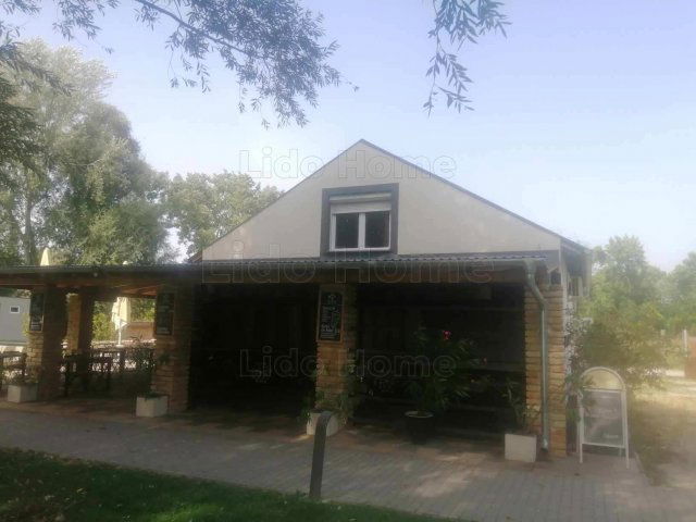 Eladó üzlethelyiség, Gyenesdiáson 89.9 M Ft, 1 szobás