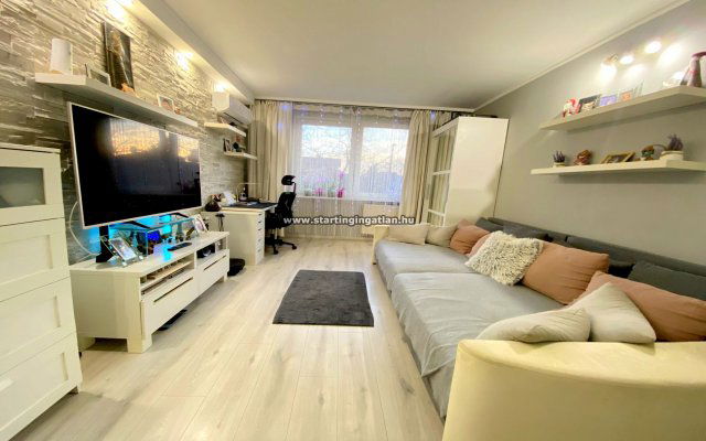 Eladó panellakás, Budapesten, XV. kerületben, Páskomliget utcában