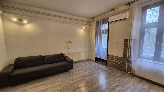 Eladó téglalakás, XVIII. kerületben, Felsőcsatári úton