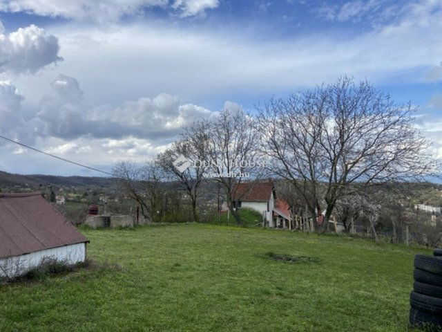 Eladó nyaraló, Szekszárdon 25.9 M Ft, 3 szobás
