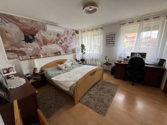 Eladó családi ház, Dunaharasztin, Babits Mihály utcában 158 M Ft