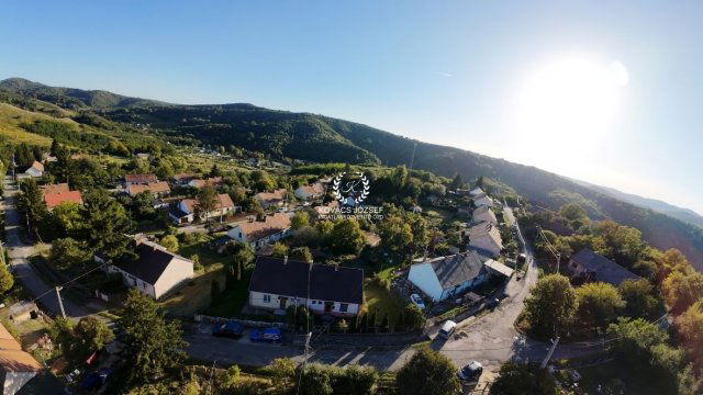 Eladó ikerház, Ózdon, Rózsadomb úton 5.9 M Ft, 3 szobás