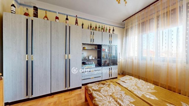 Eladó családi ház, Gégényen 32.9 M Ft, 5 szobás