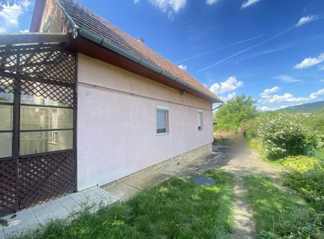 Eladó családi ház, Nagybörzsönyön 39.9 M Ft, 2+1 szobás