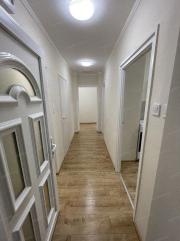 Eladó téglalakás, Kecskeméten 49.99 M Ft, 2+1 szobás