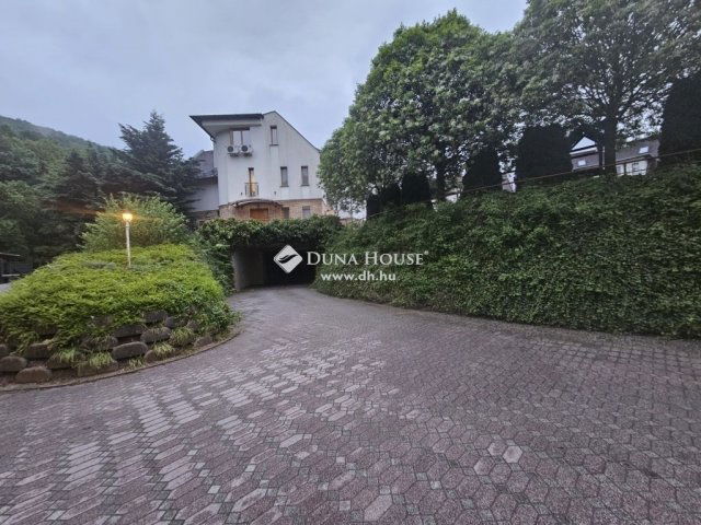 Eladó téglalakás, Budapesten, II. kerületben 99 M Ft, 2 szobás