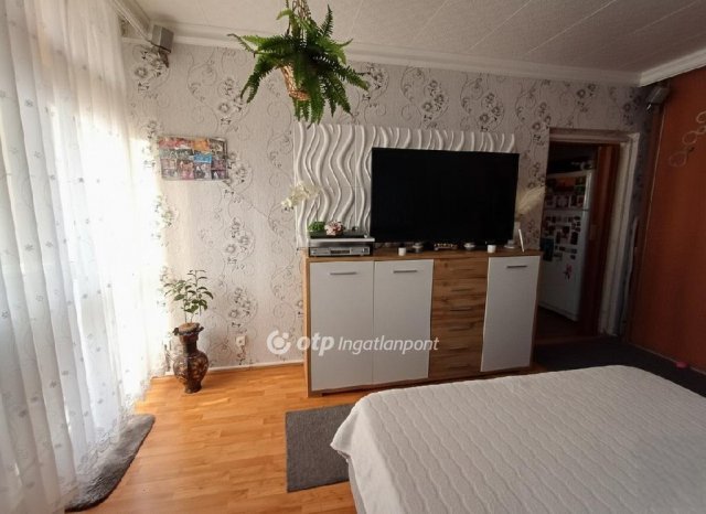 Eladó panellakás, Nyíregyházán 40.9 M Ft, 2 szobás