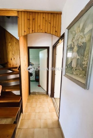 Eladó családi ház, Balatoncsicsón 84 M Ft, 8 szobás
