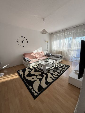 Eladó panellakás, Tatabányán, Sánc utcában 38.9 M Ft, 2 szobás