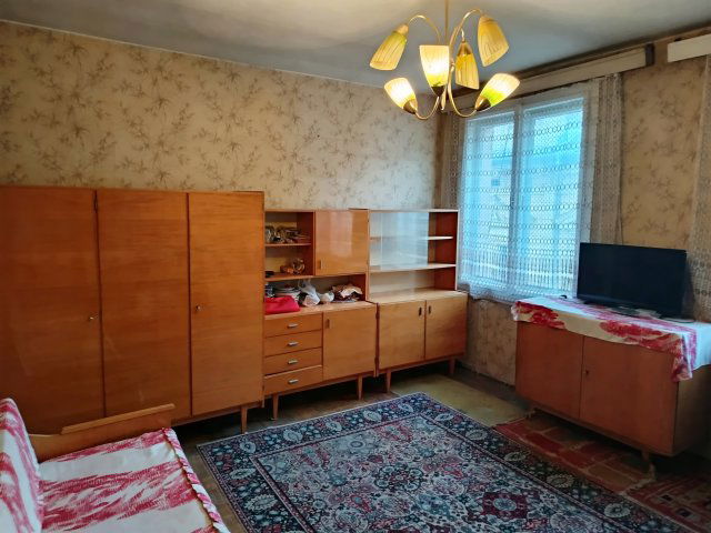 Eladó téglalakás, Szegeden 45.9 M Ft, 2 szobás